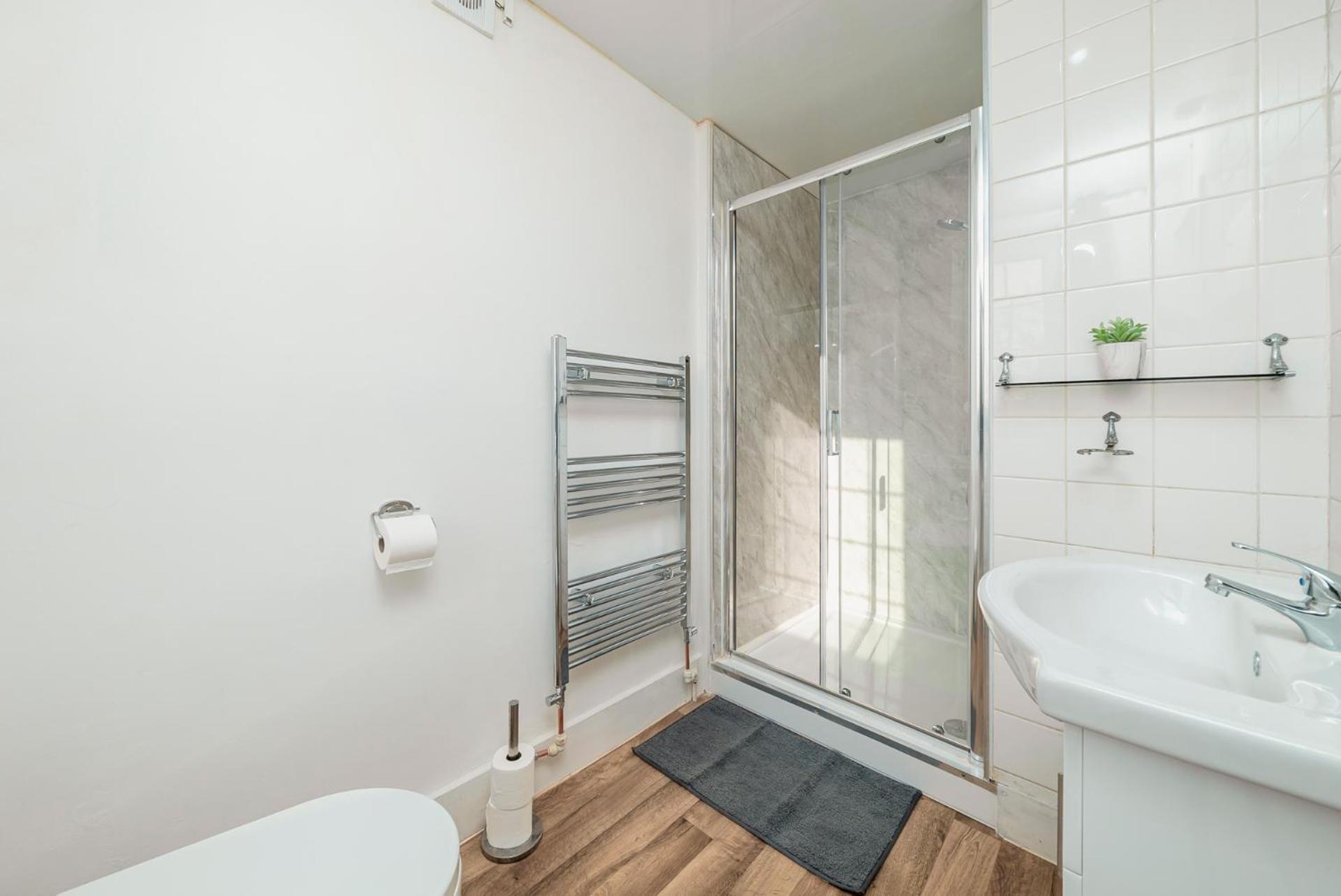 Appartamento Uksas Stunning One Bedroom Flat Free Parking *