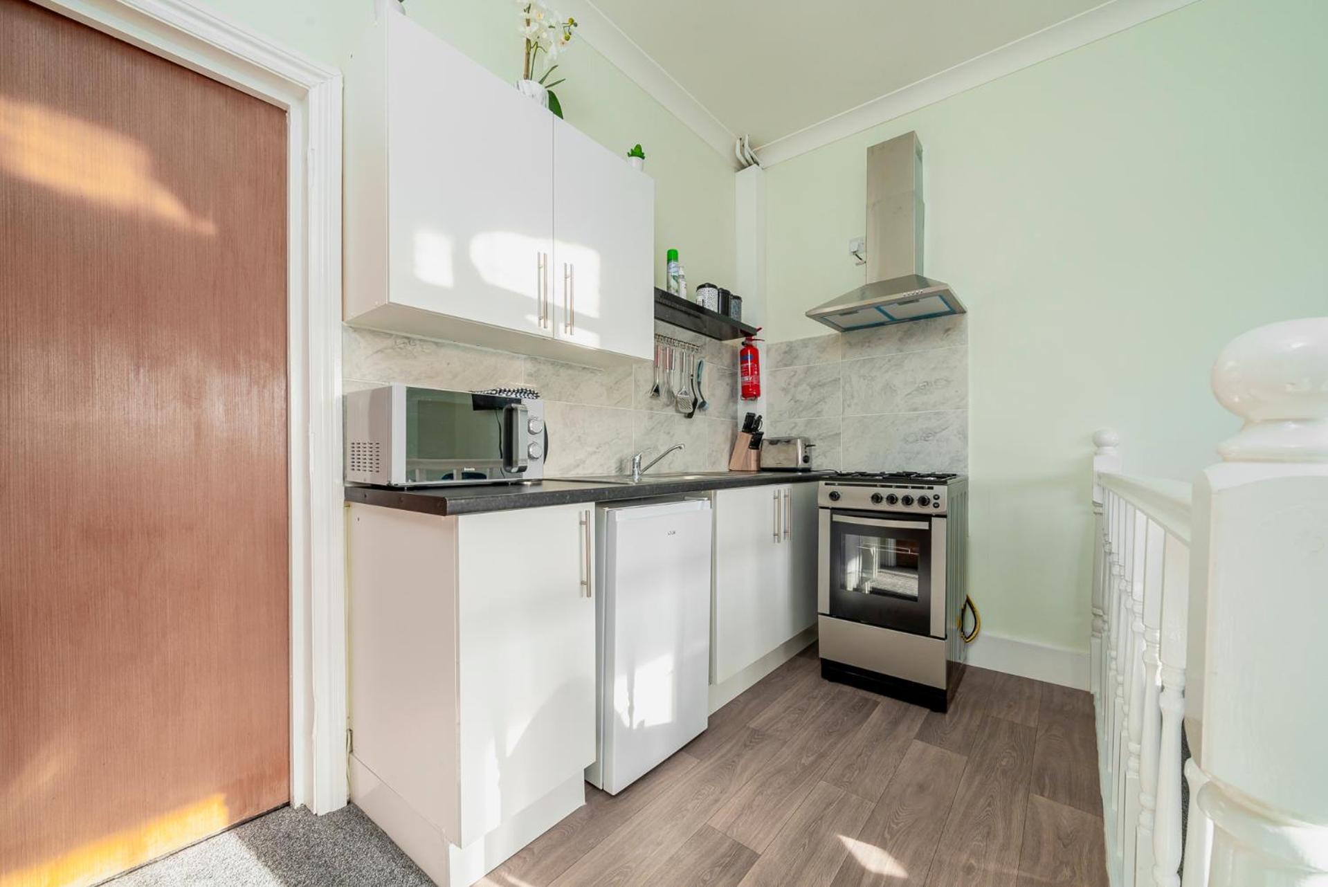 Uksas Stunning One Bedroom Flat Free Parking * Londra
