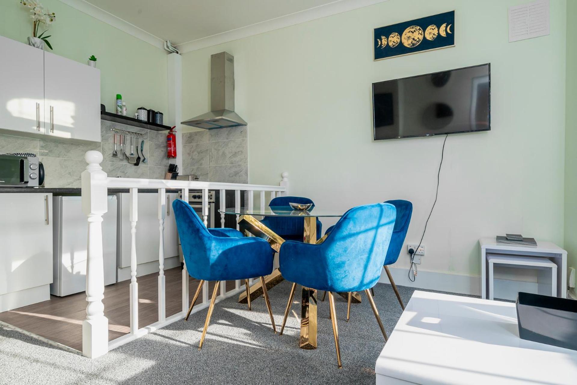 Uksas Stunning One Bedroom Flat Free Parking Londra