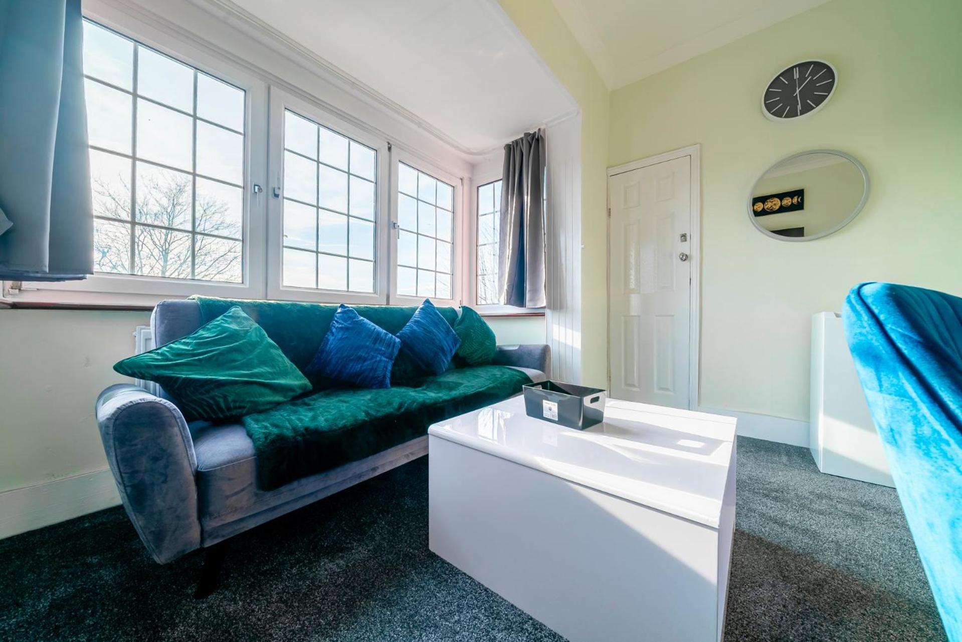 Appartamento Uksas Stunning One Bedroom Flat Free Parking *